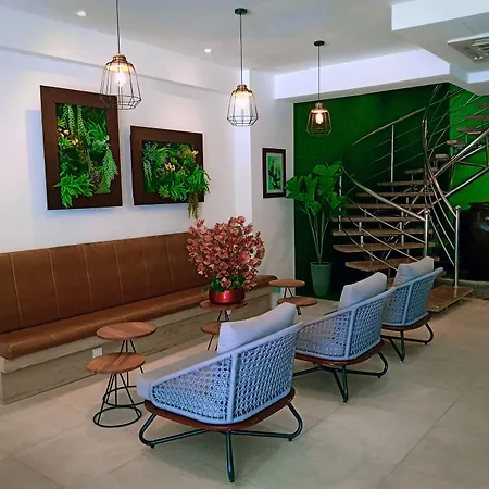 H Boutique Hotel Xplorer Loke Yew-3